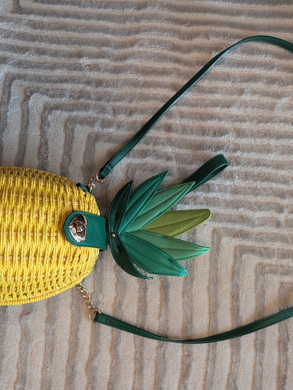Betsey Johnson Woven Pineapple Bag - Picture 3 of 6